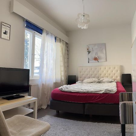 Apartmán Yksioe 1 Km Jokirannasta Foeriltae/ 2 Km Torilta Turku Exteriér fotografie